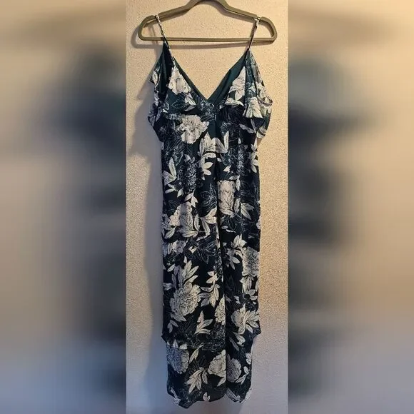 Bardot dress tiered ruffle Maxi dress with spaghetti straps, size Medium/8. New! - Picture 6 of 9